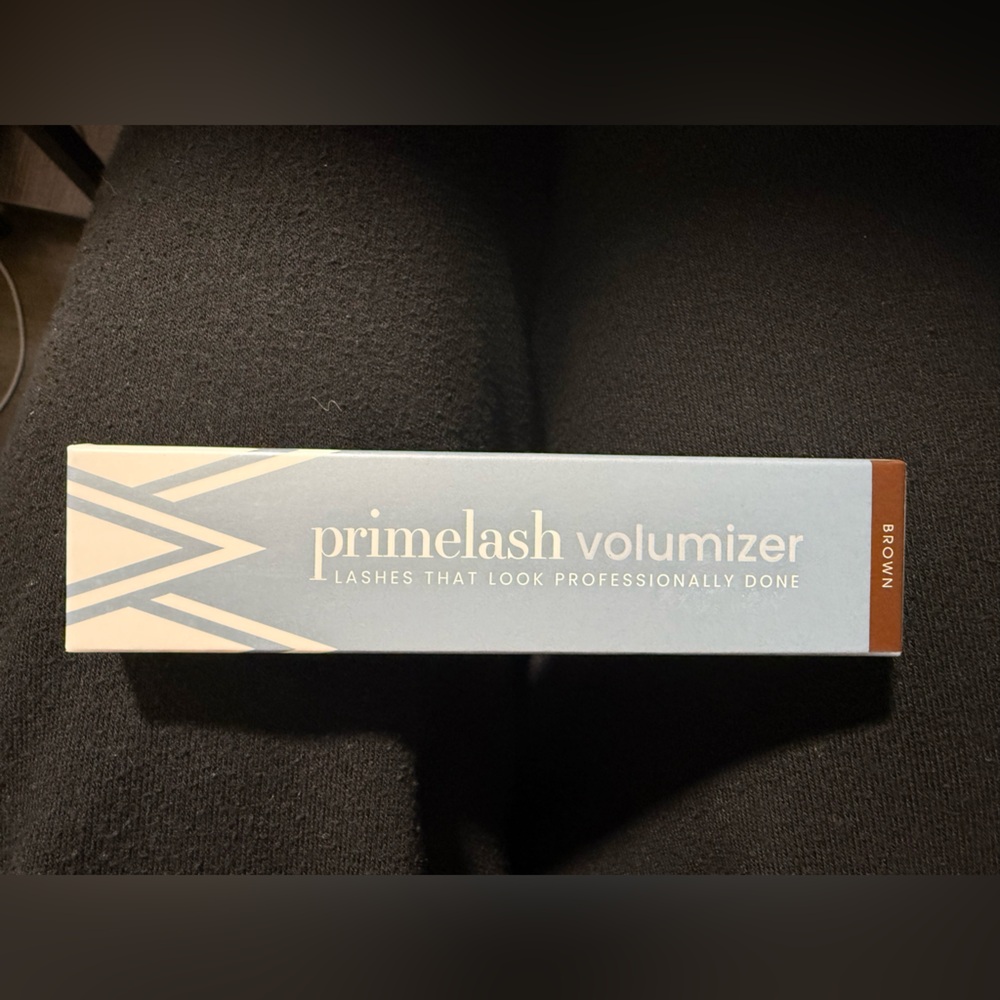 Primelash Volumizer Mascara- brown color ( used only once)
